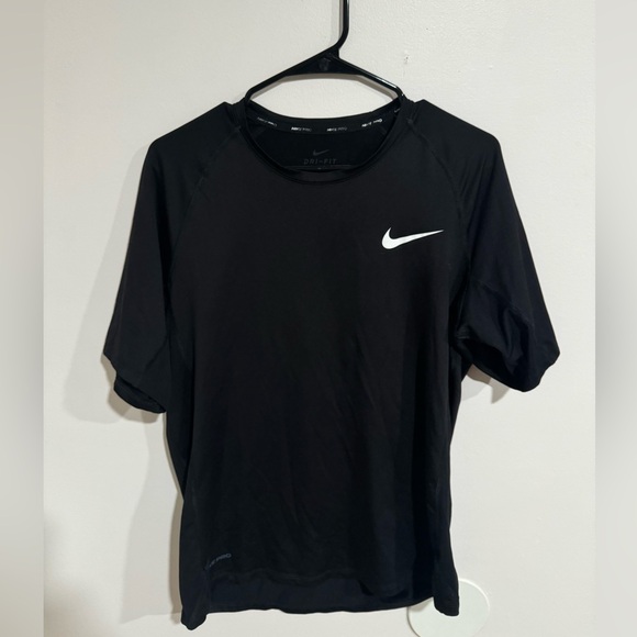 Nike Pro Black Dri-FIT Men's Shirt - Picture 1 of 2